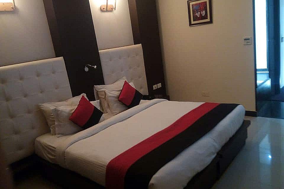Deluxe Single Room