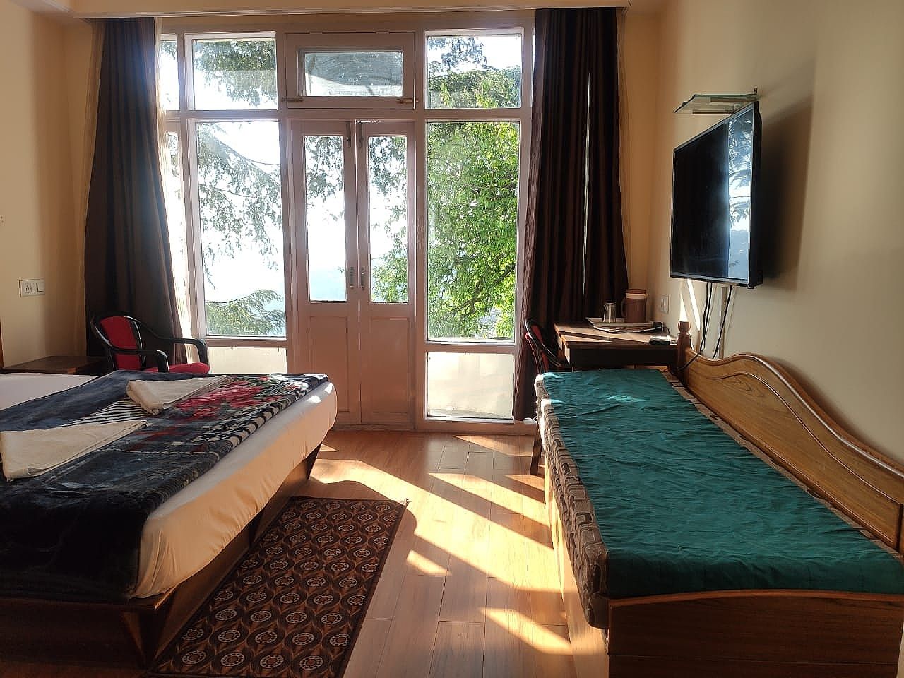 SUPERIOR ROOM ( VALLEY FACING VIEW )