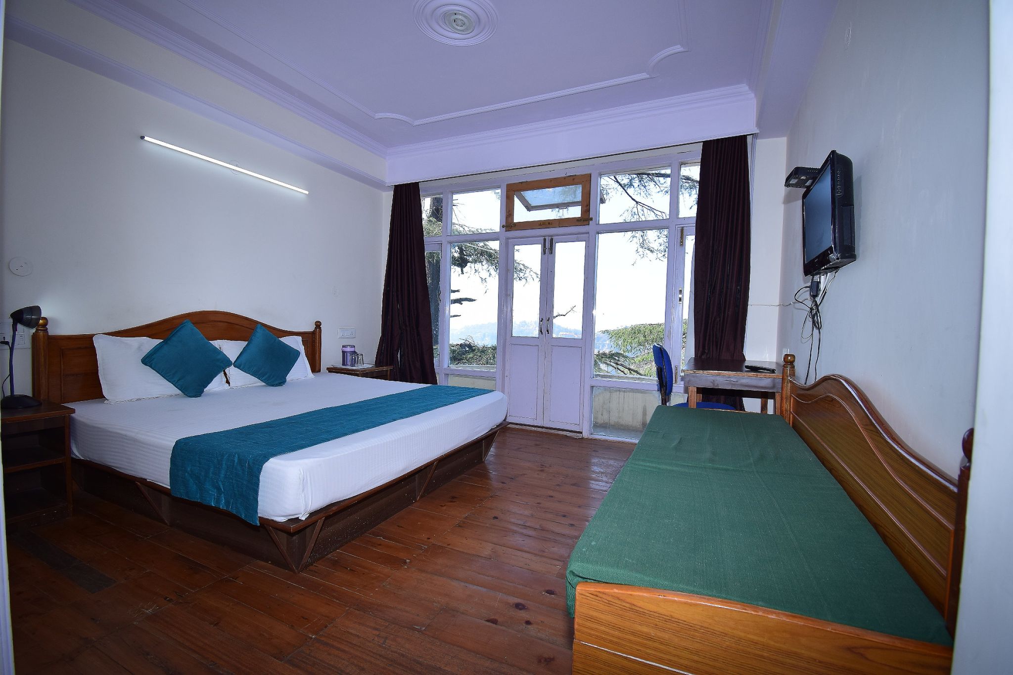 SUPERIOR ROOM ( VALLEY FACING VIEW )