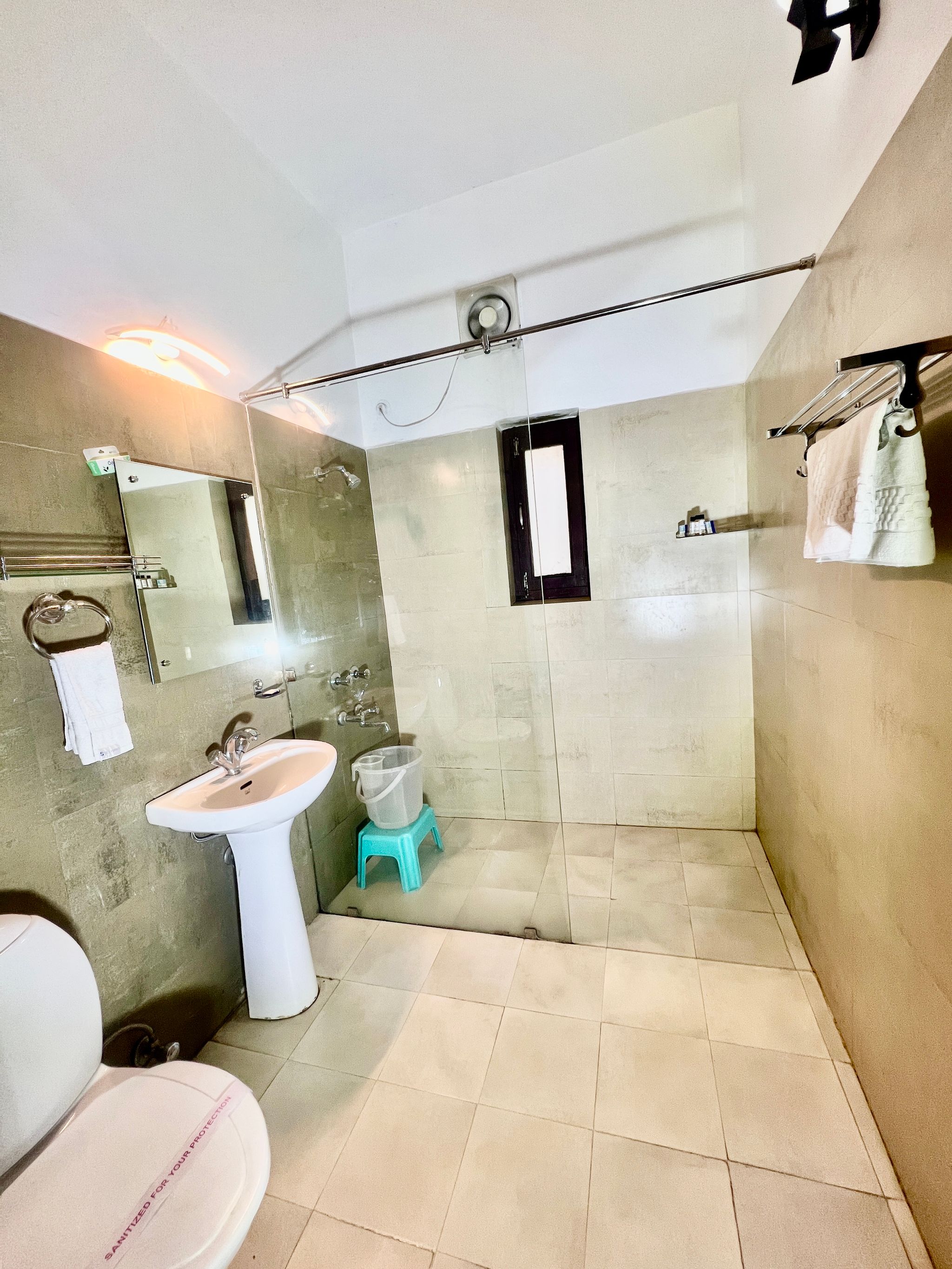 Sea Hawk-Luxury Hill Resort (4 mins drive from Bhimtal Lake) Deluxe Pine Nature View With Common Balcony 31