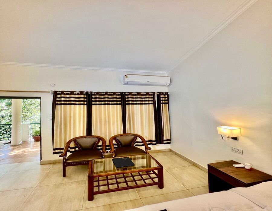 Sea Hawk-Luxury Hill Resort (4 mins drive from Bhimtal Lake) Deluxe Pine Nature View With Common Balcony 53