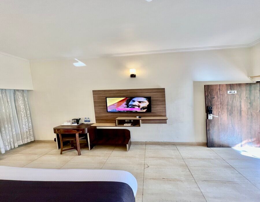 Sea Hawk-Luxury Hill Resort (4 mins drive from Bhimtal Lake) Deluxe Pine Nature View With Common Balcony 52