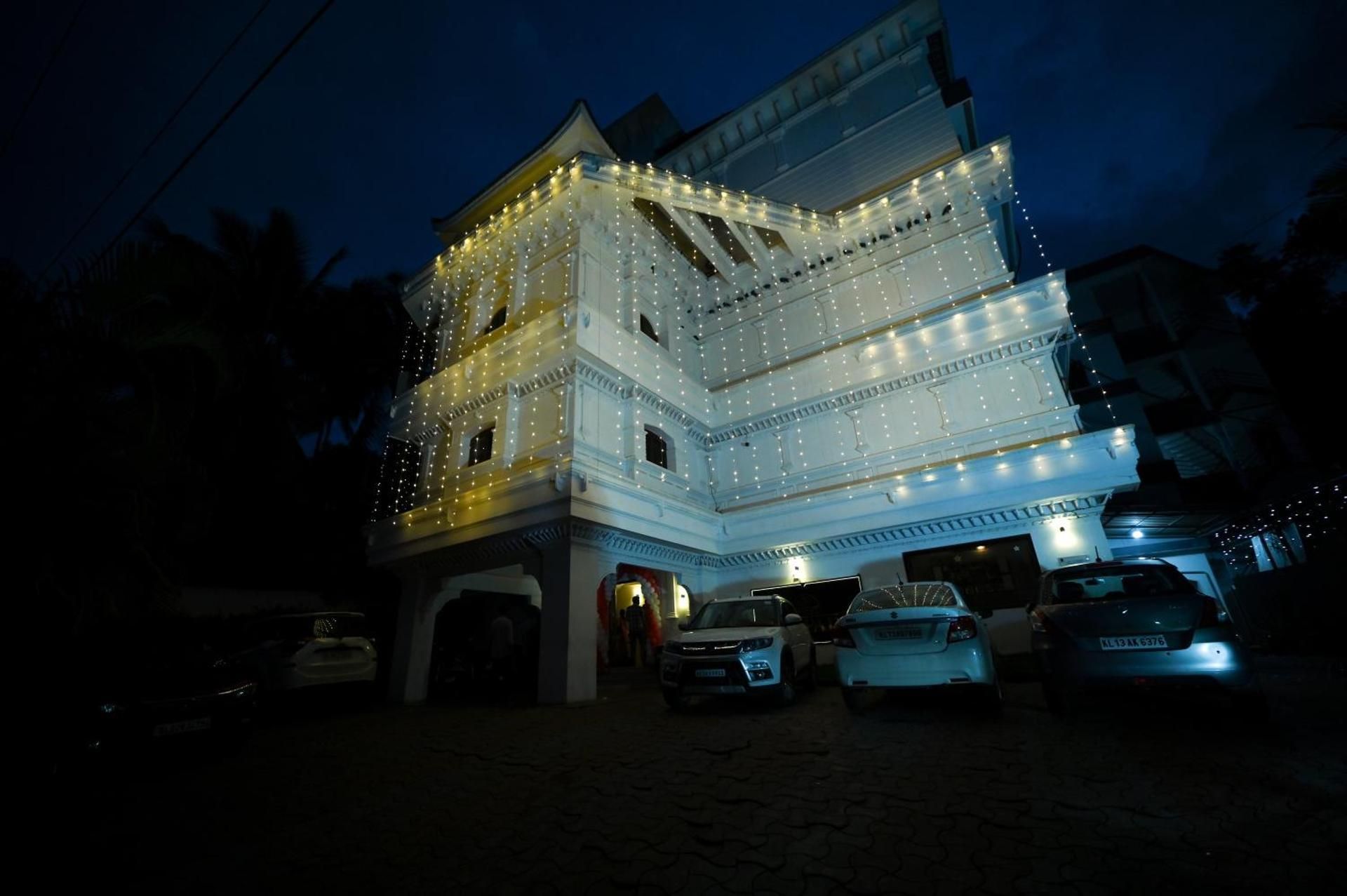 undefined Hotel Sky Park 10