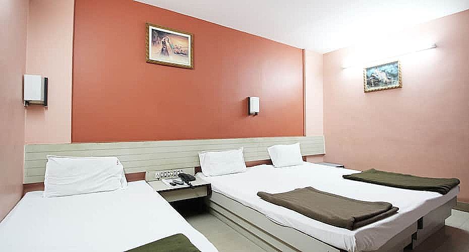 Hotel Dimple International Standard Non-AC Room 3