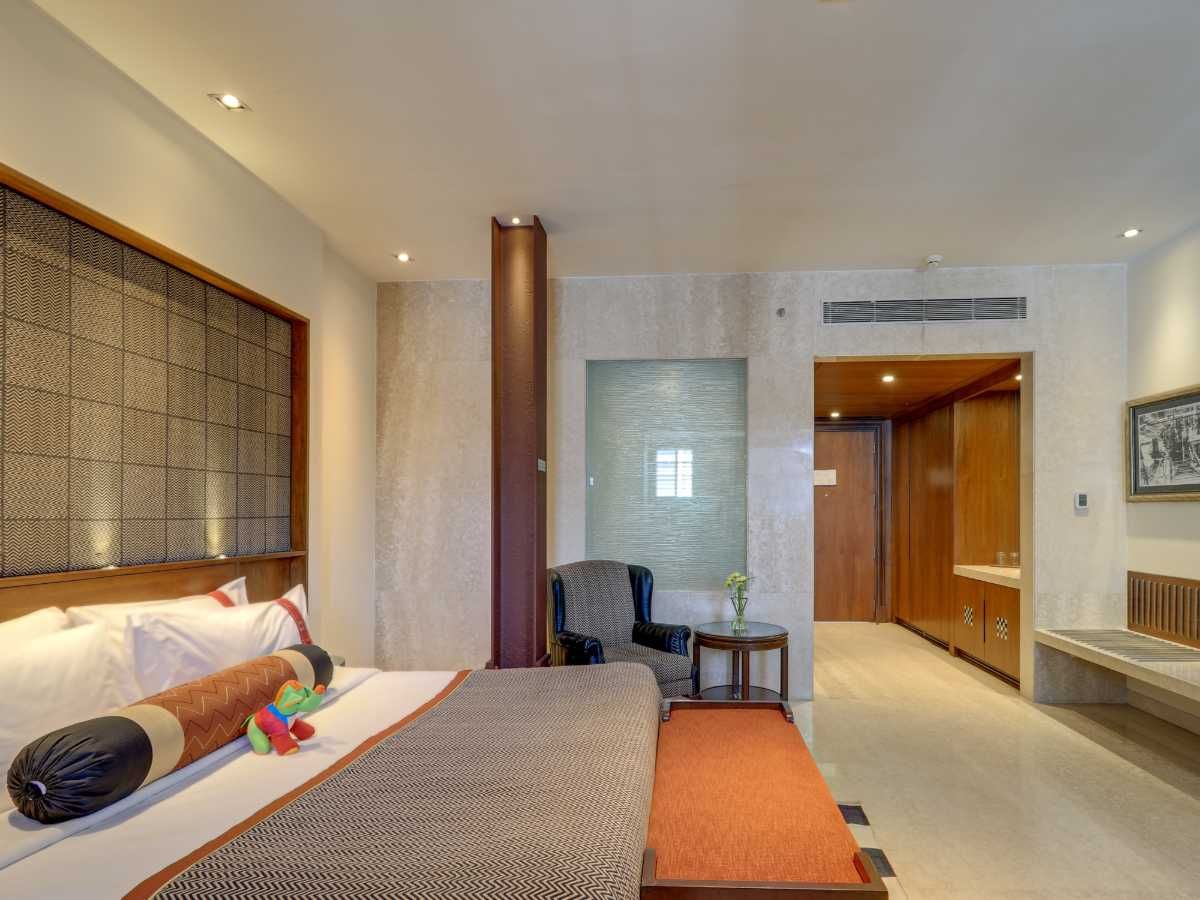 The LaLiT Great Eastern Kolkata Edwardian Room 10