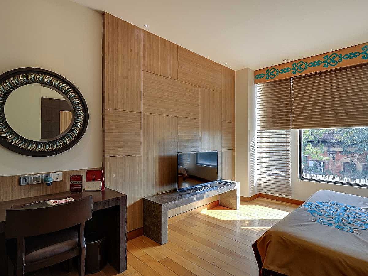 The LaLiT Great Eastern Kolkata Deluxe King City View 11