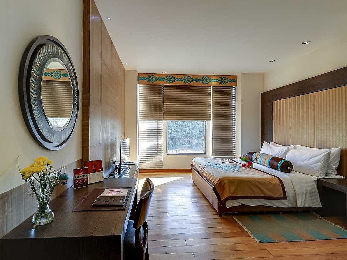 The LaLiT Great Eastern Kolkata Deluxe King City View 8