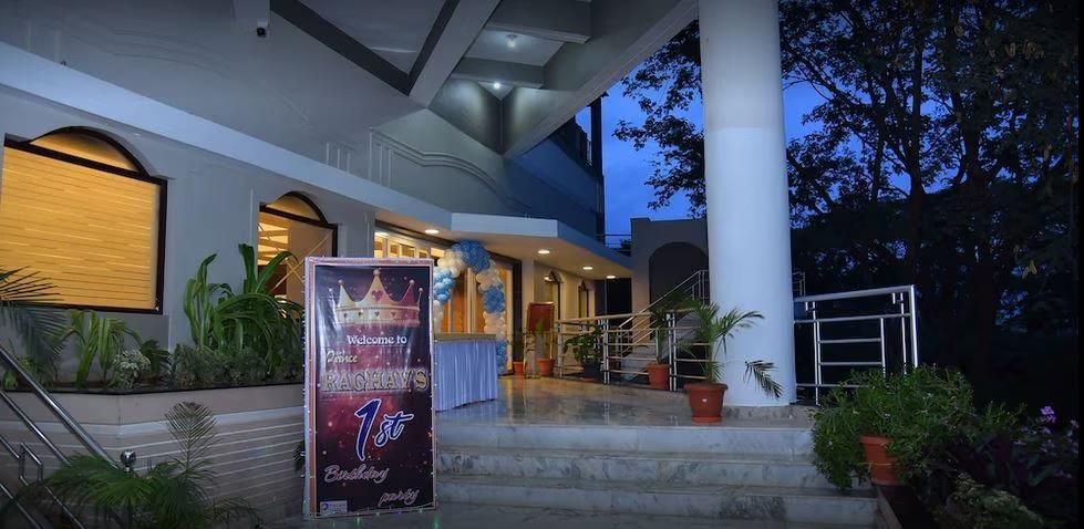 undefined Hotel Pooja International 5