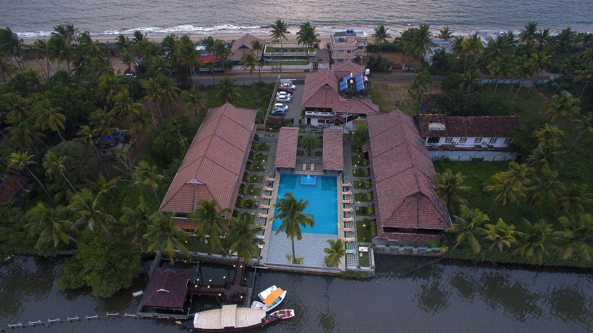 undefined Sea Lagoon Health Resort Cherai 2