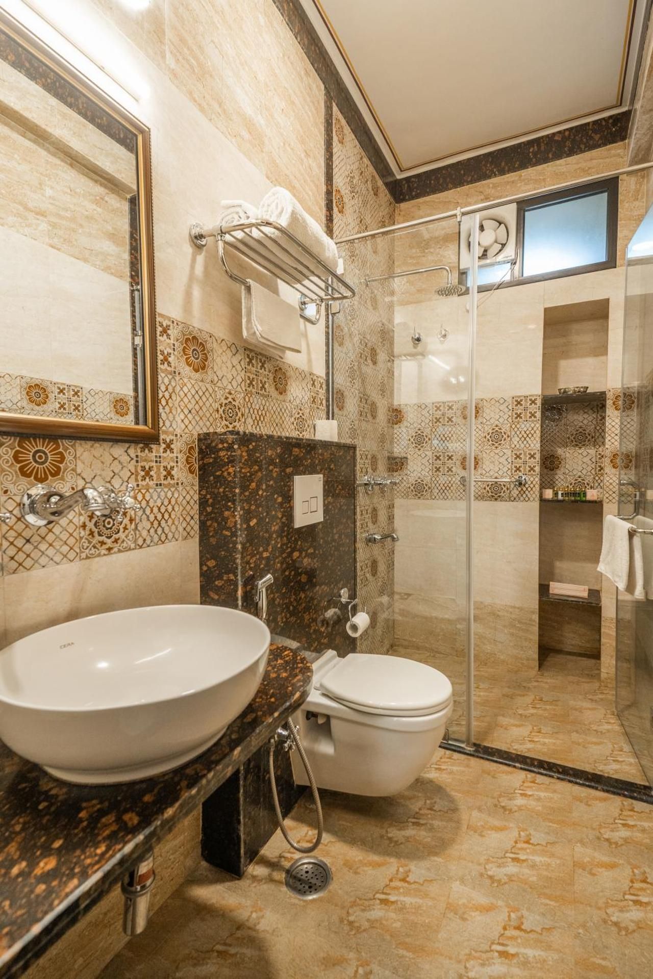Umaid Residency - A Regal Heritage Home Deluxe Double Room 16