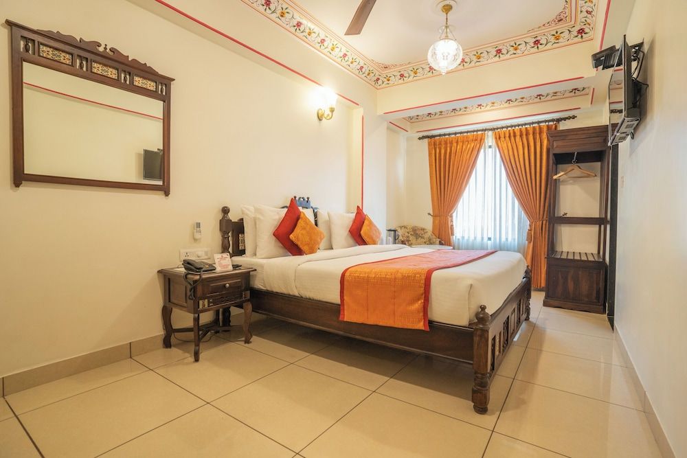 Umaid Residency - A Regal Heritage Home Deluxe Double Room 5