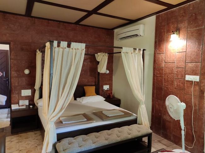 AC Beach Cottage Ground (premium) -No pets allowed