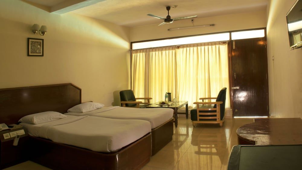 Mamalla Beach Resort Deluxe AC Room 4