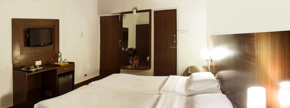 Mamalla Beach Resort Deluxe AC Room 5