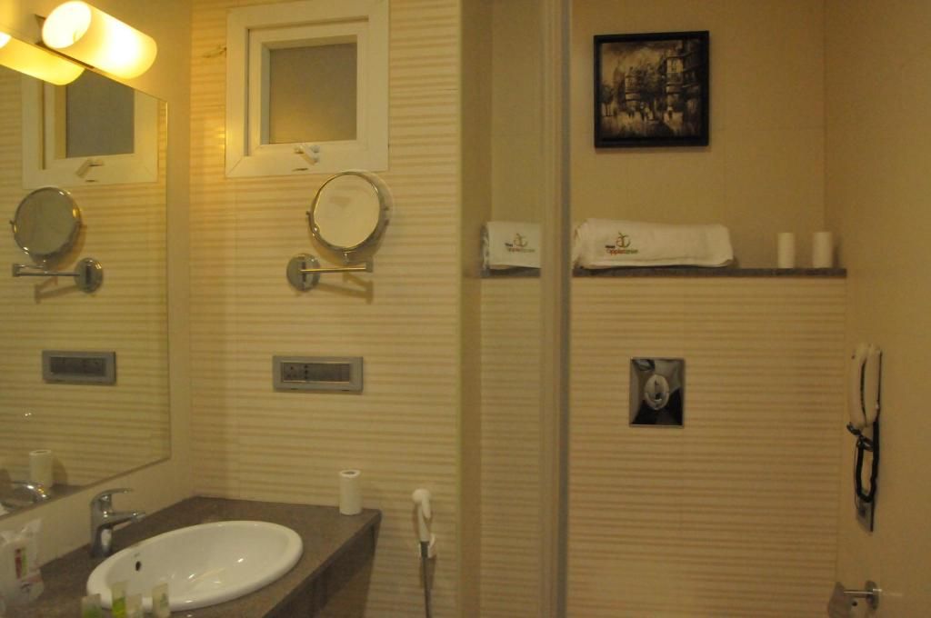 Hotel Apple Ttree Deluxe Double or Twin Room 4