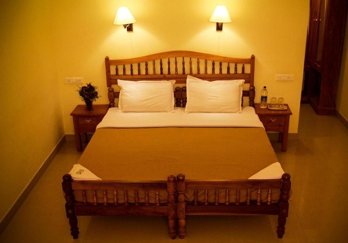 Standard Queen Room