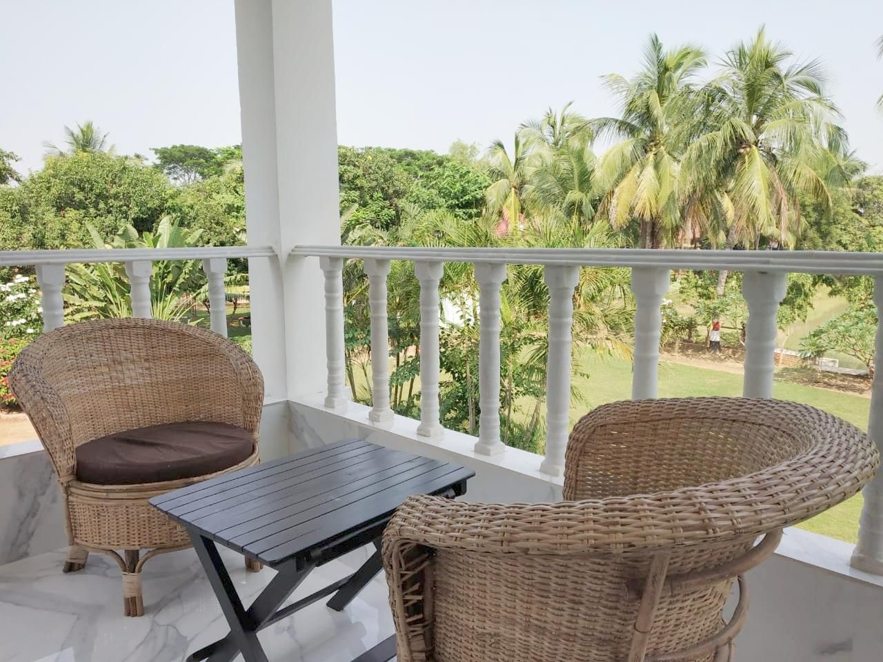 Raktokorobi Karugram Standard Room with King Bed 2