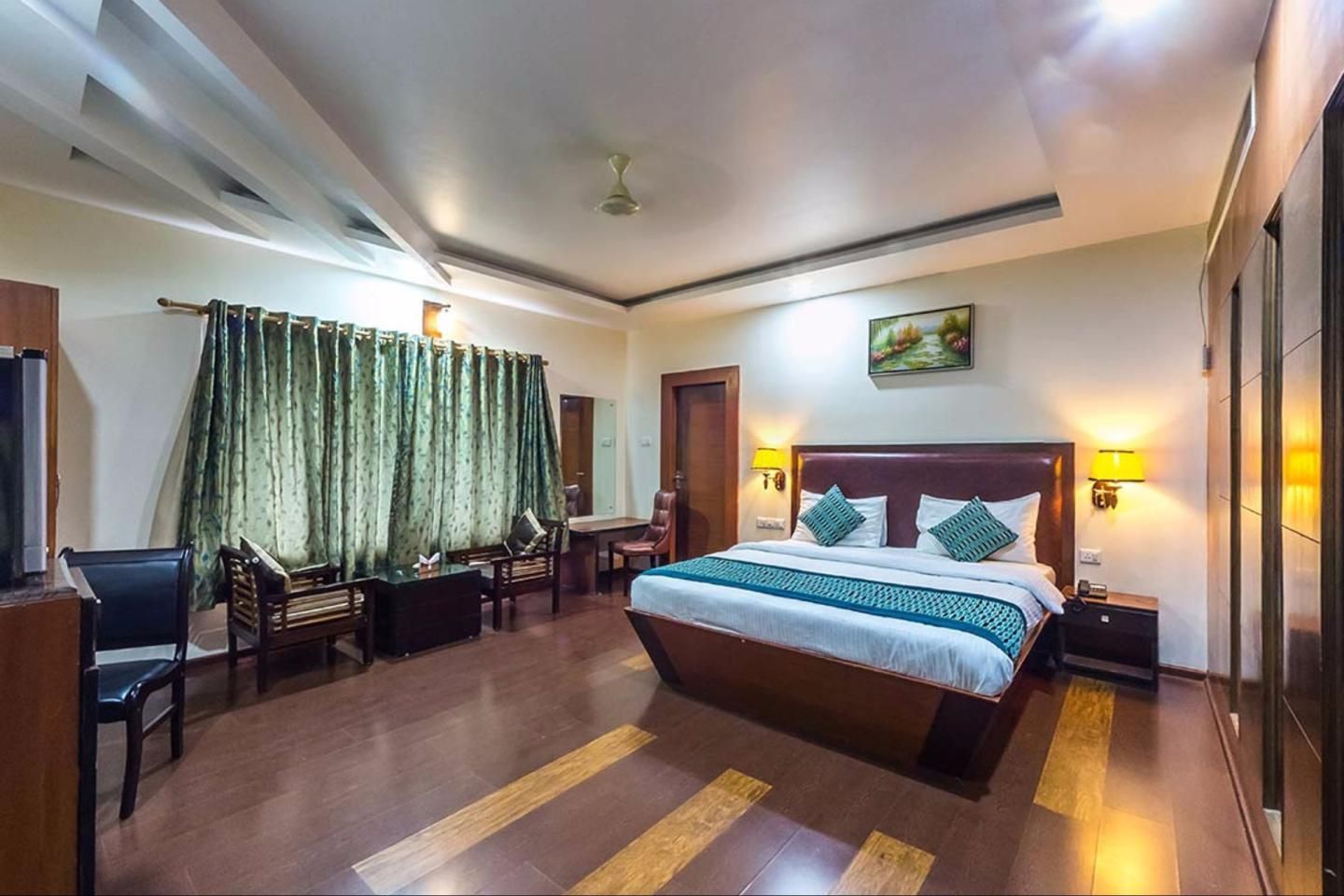 Suite AC Room