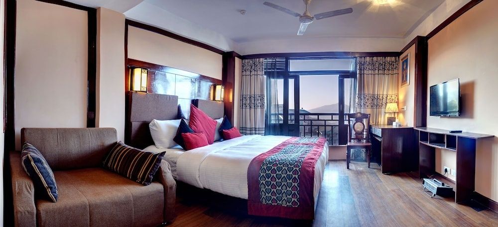 Golden Crescent Resort & Spa, Gangtok Deluxe Room 2