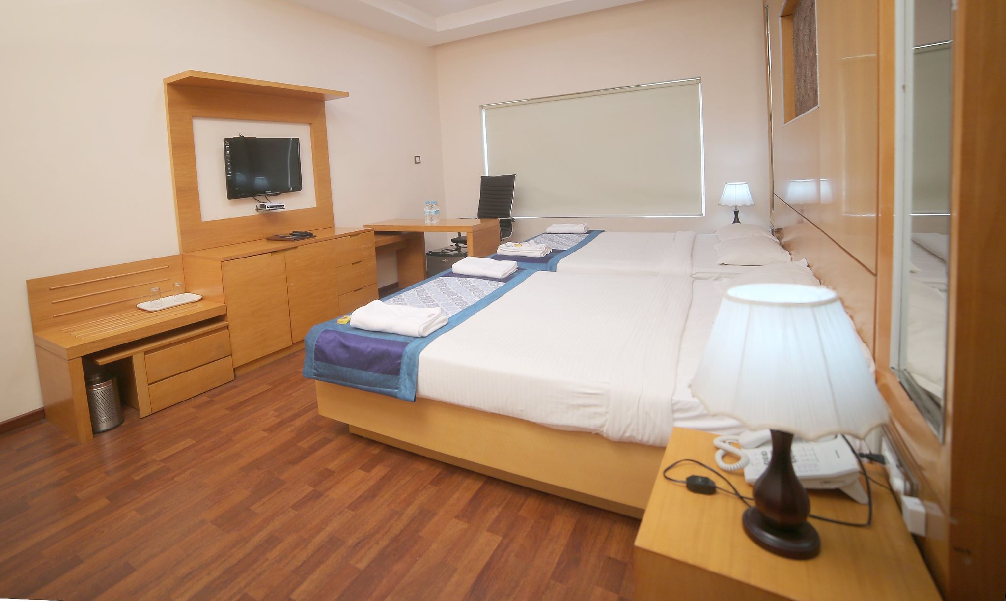 SUPERIOR ROOM