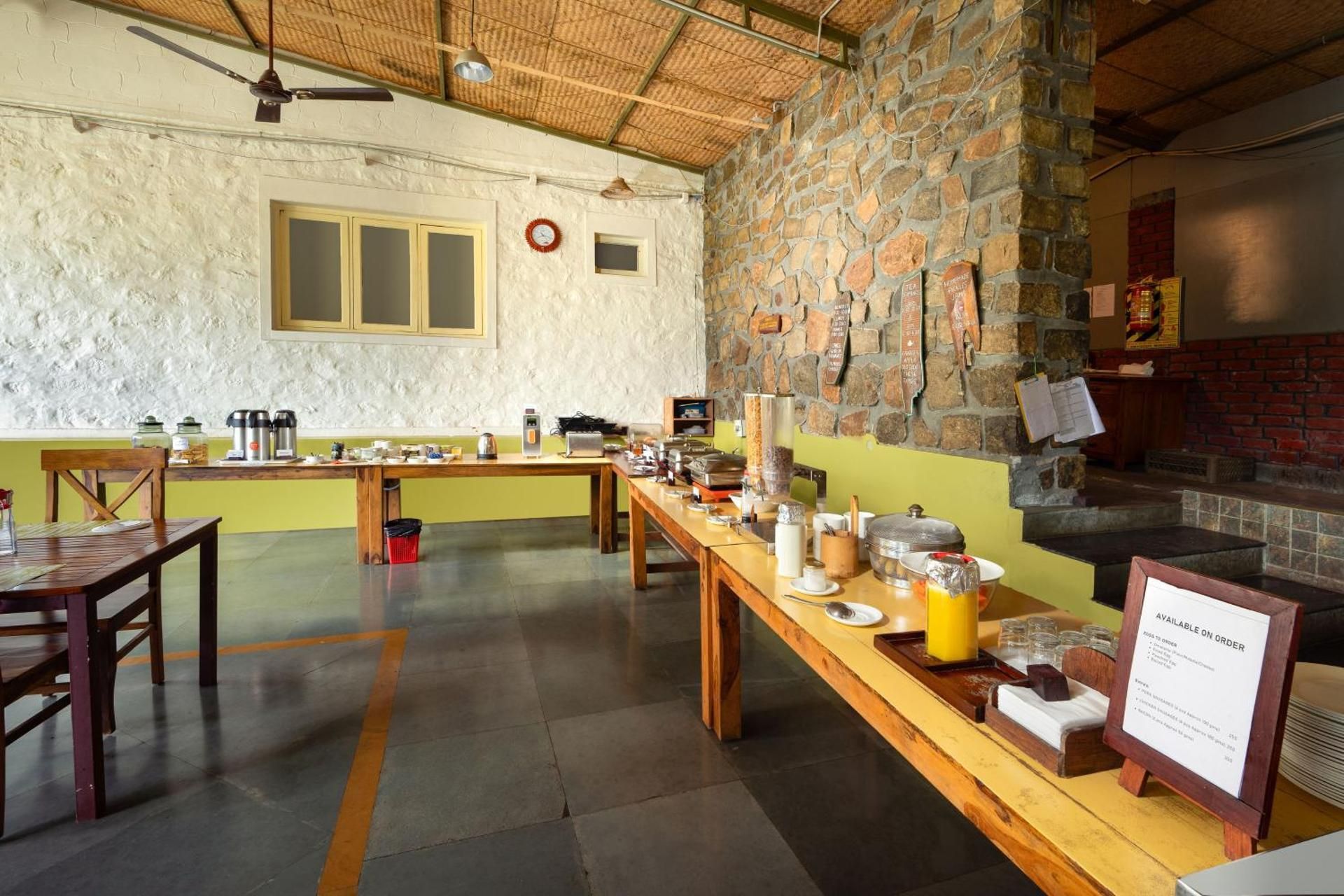 Food & Dining