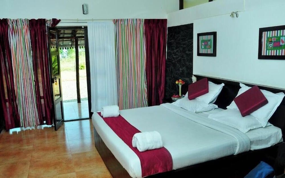 Punarjani Ayurvedic Resorts Classic Double Room, Garden View 3