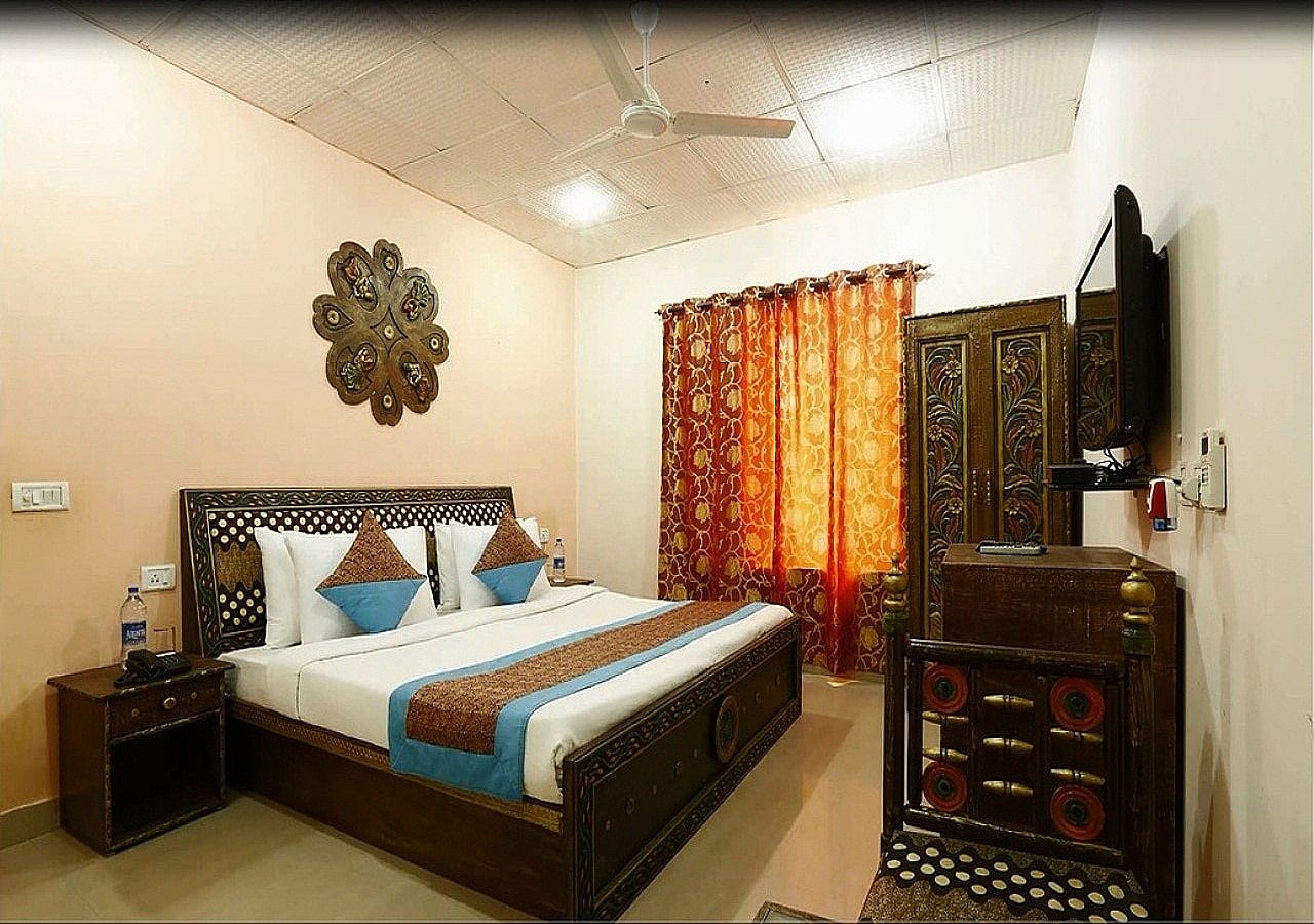 Hotel Green Lotus Deluxe Room 2