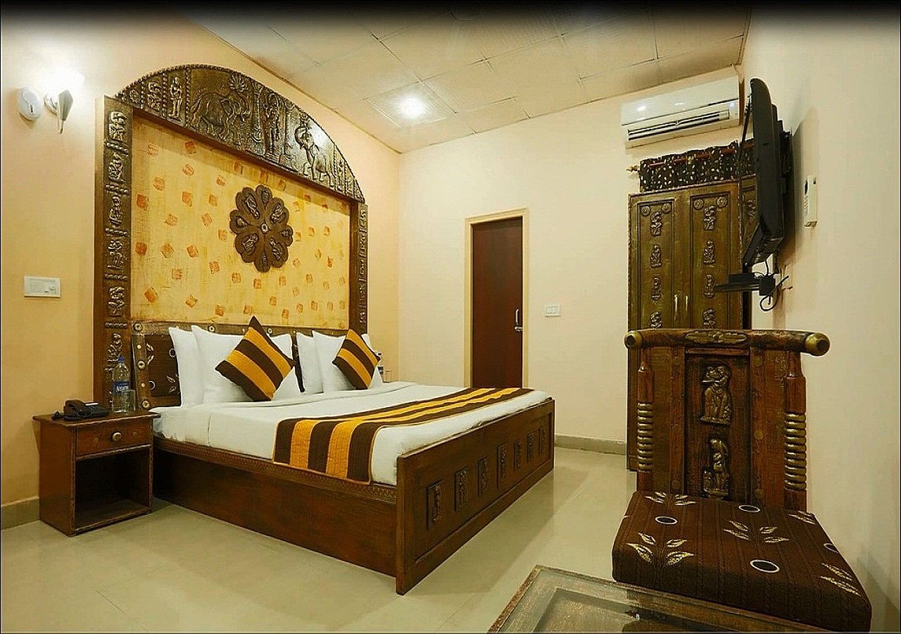 Hotel Green Lotus Deluxe Room 7
