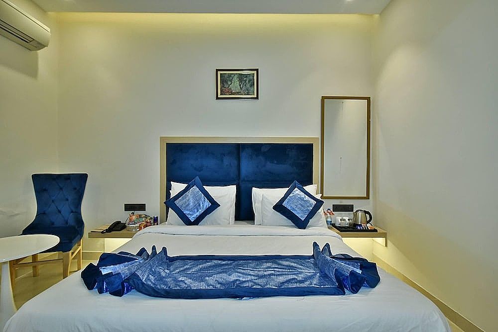 Hotel Puri Palace Executive Class 12