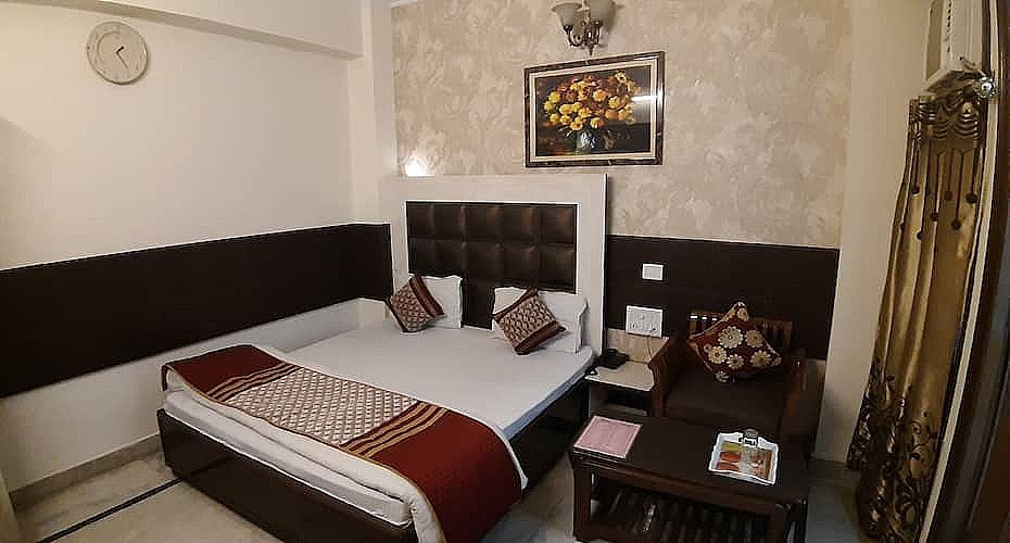 Hotel Atithi Deluxe Room Non-AC