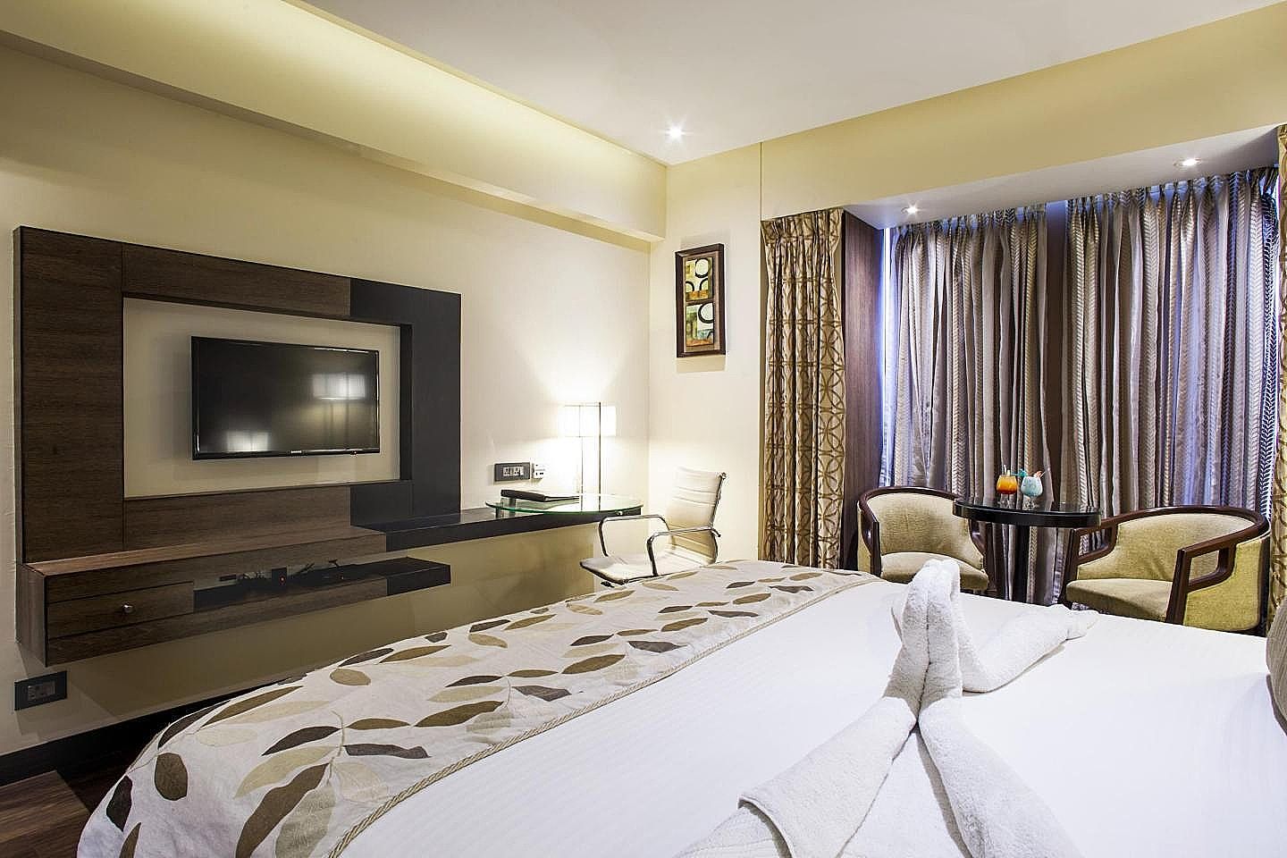 Vrisa Deluxe Room 9