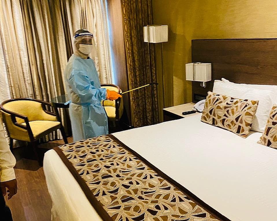 Vrisa Deluxe Room 8