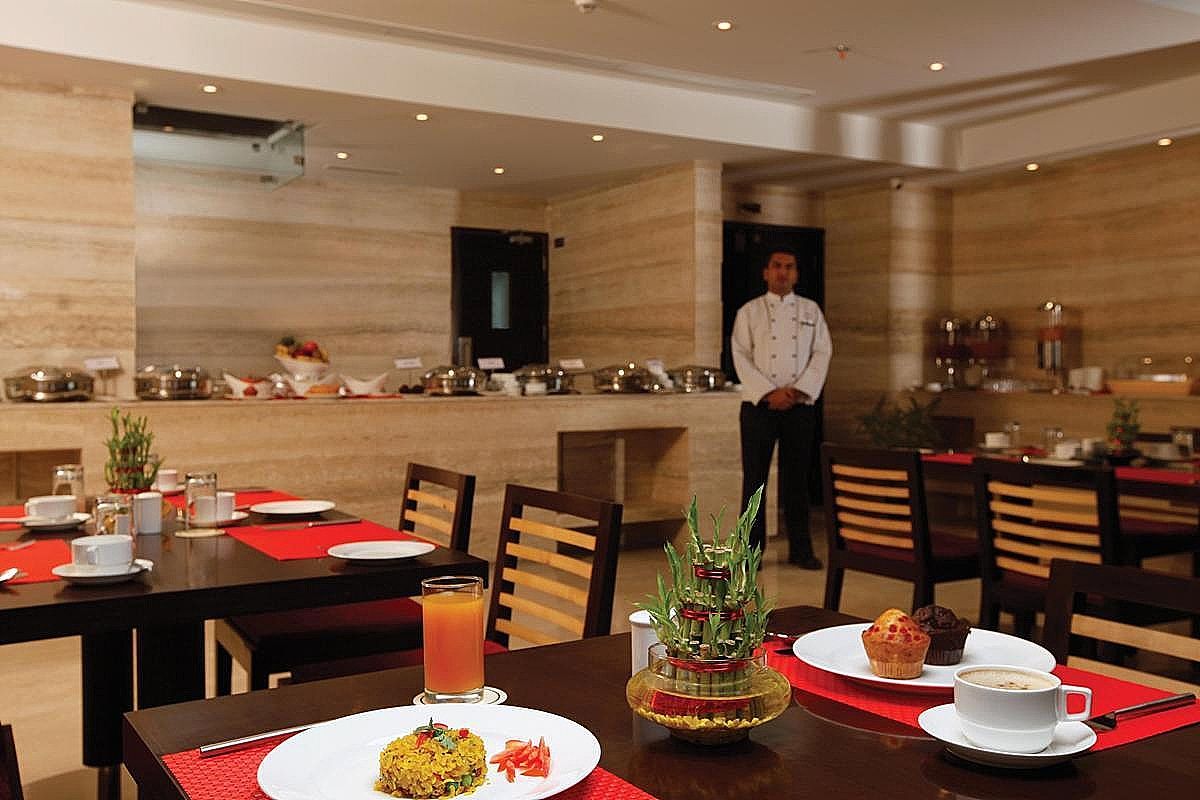 Food & Dining