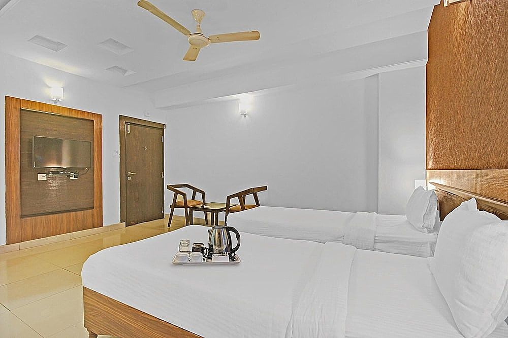 Townhouse Oak Madhapur Nera Regency Deluxe