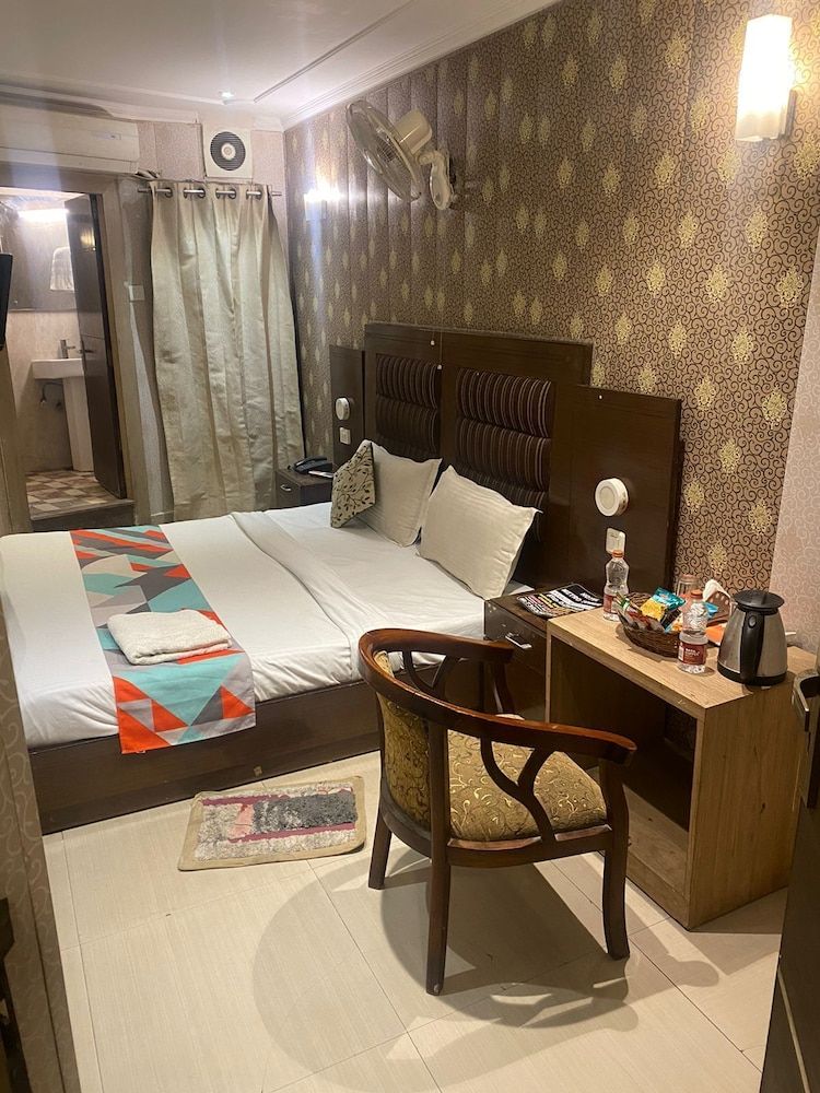 Red Blu Deluxe Room 11