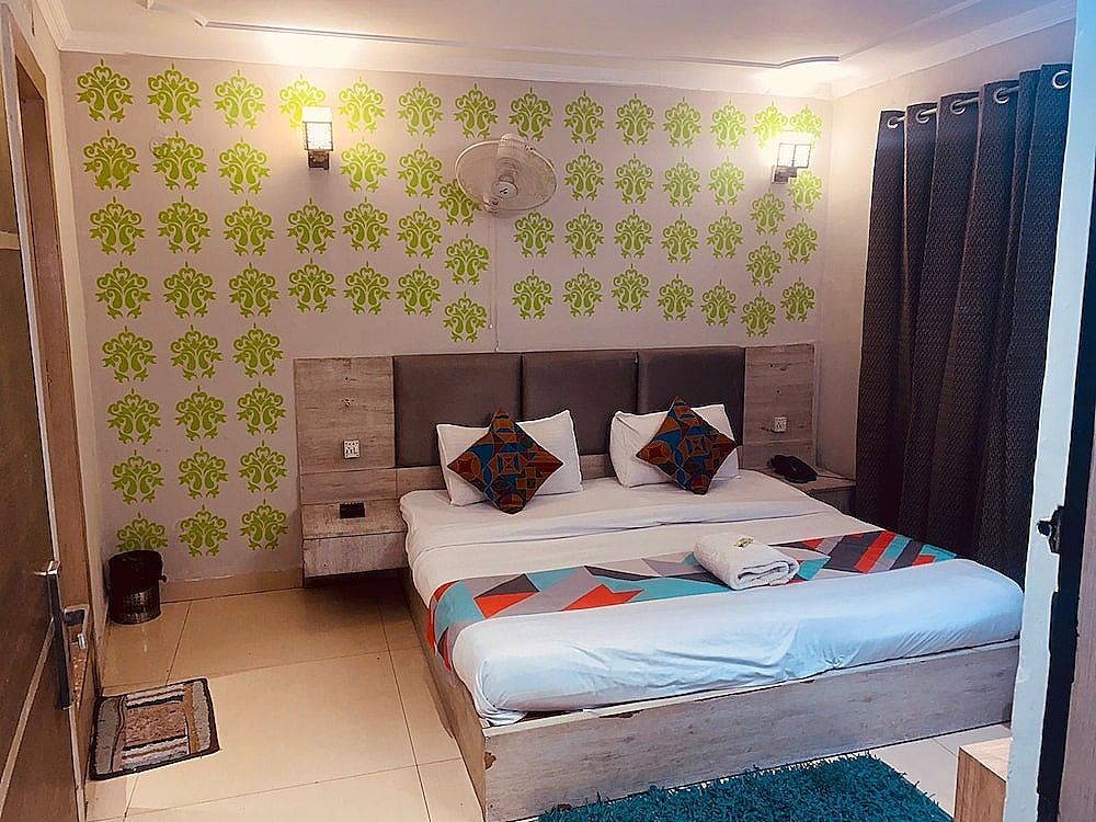 Red Blu Deluxe Room 18