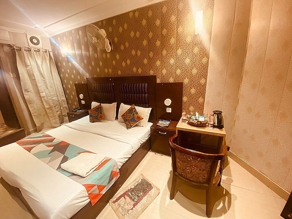 Red Blu Deluxe Room 13