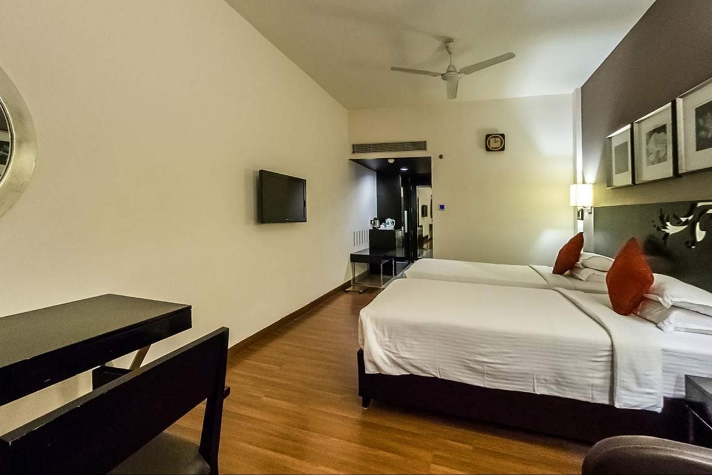 The Kay Hotel Standard Room 2