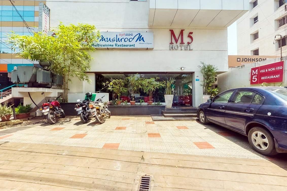 undefined M5 Hotel 7
