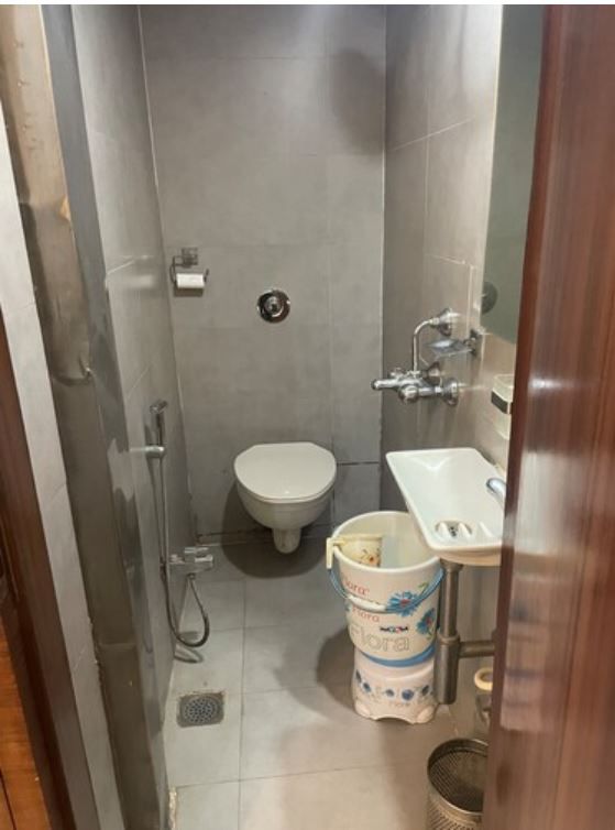 Small Economy Room