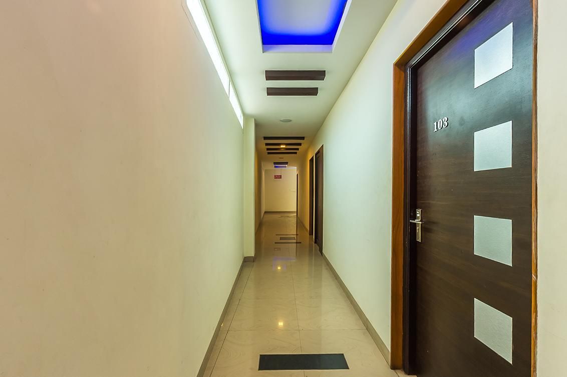 undefined Metro Hotel 5