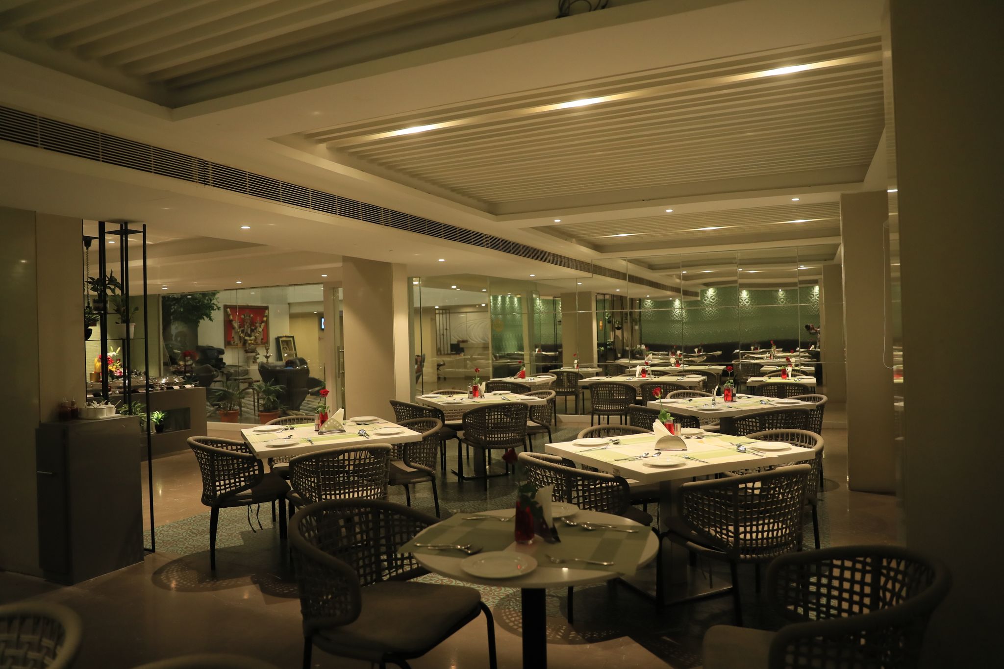 Food & Dining