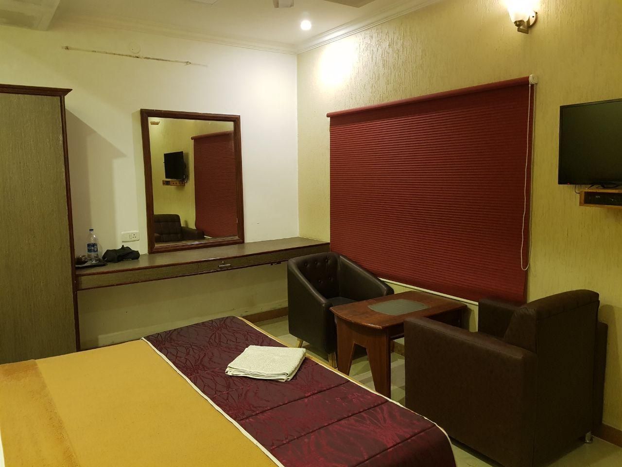 undefined SS Hotels 10