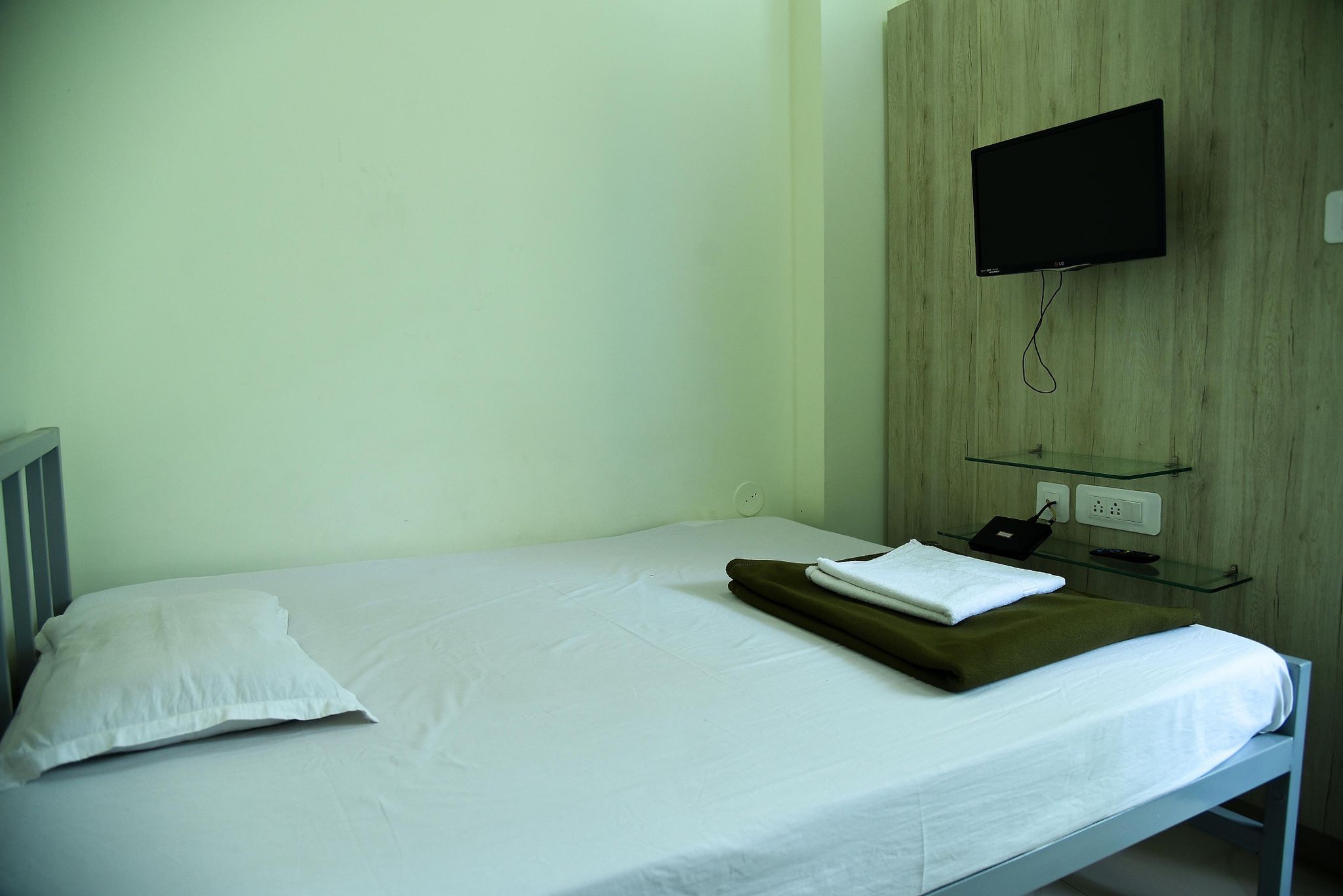 Ganesh Prasad Lodge Standard Non AC Room 2