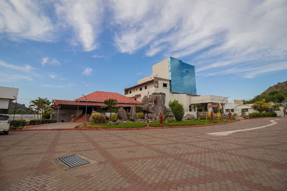 undefined DFRONT Golden Palace 6