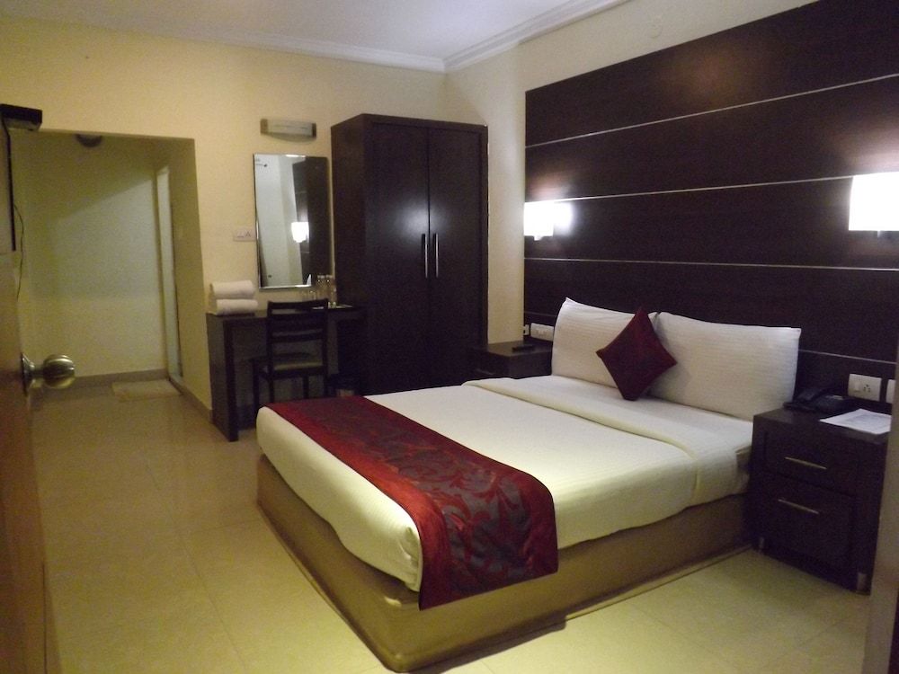 Castle International Pride (A/C) 2