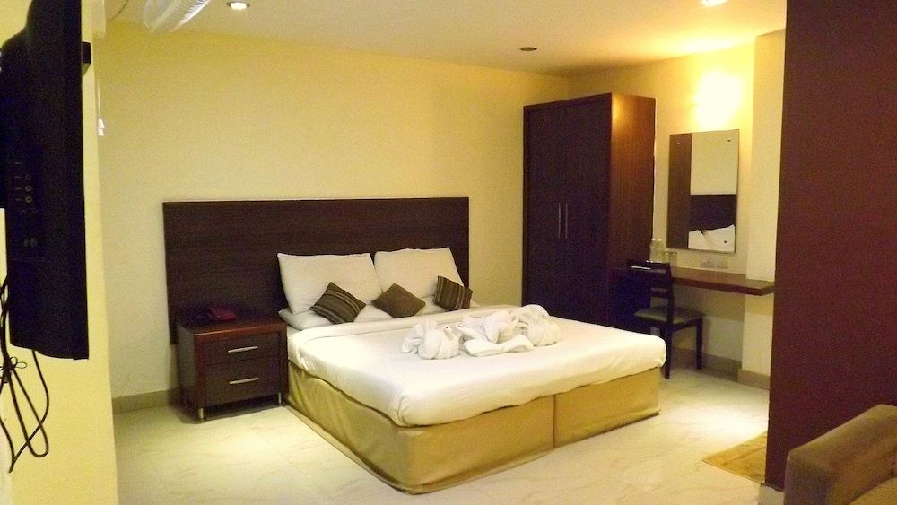 Castle International Comfort Plus Ac 4