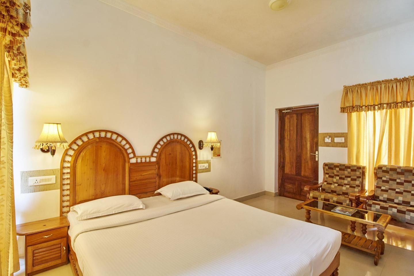 Jungle Park Resorts Jungle View Deluxe Room (non A/C) 2