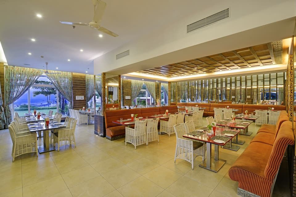 Food & Dining