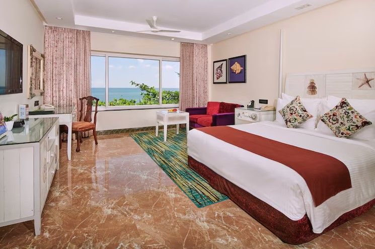 Premium Suite with Jacuzzi and Balcony